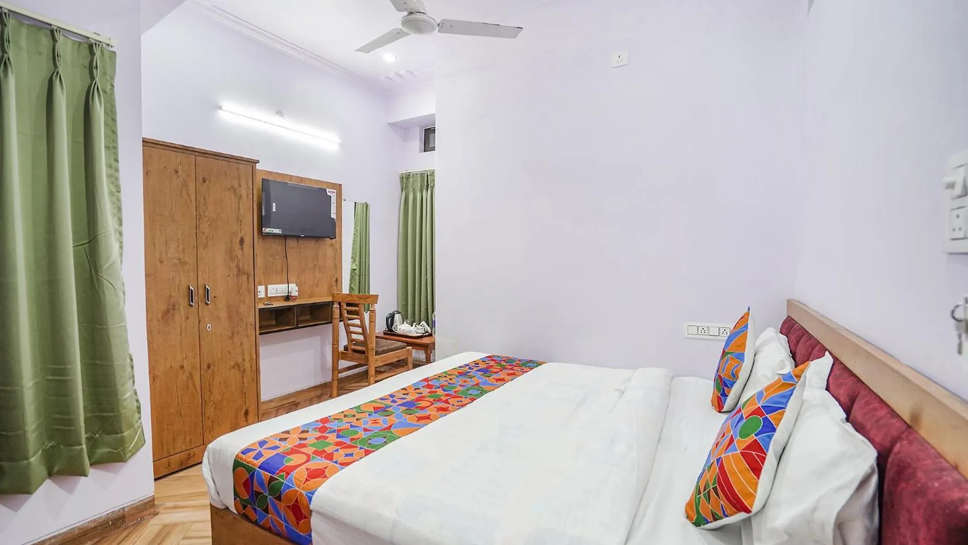 Fabhotel Raghav Raj Inn Varanasi