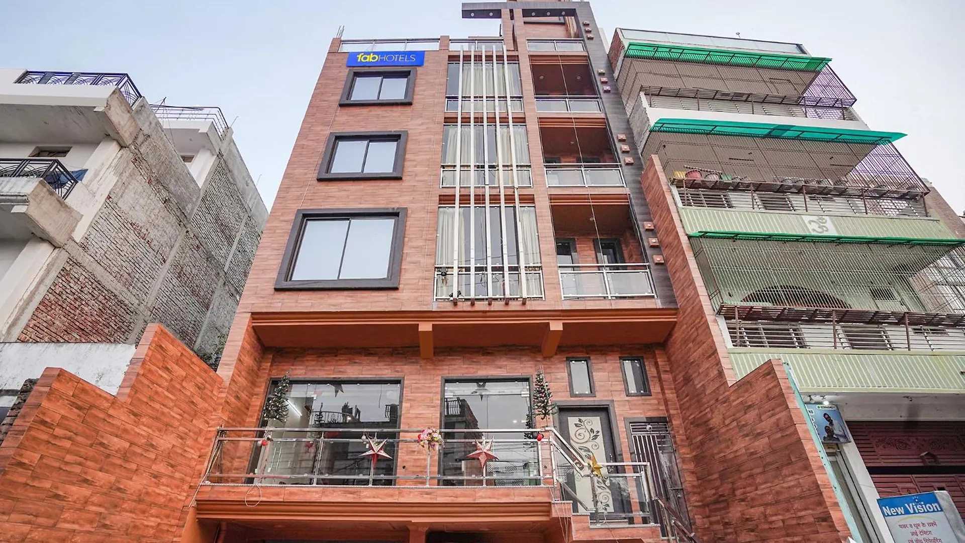 Fabhotel Raghav Raj Inn Varanasi
